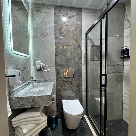 Nobel Hotel 3*