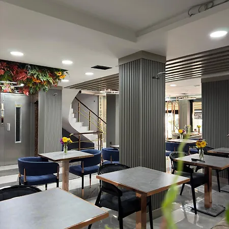 Hotel Nobel 3*