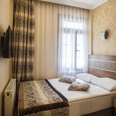 Nobel Hotel 3*